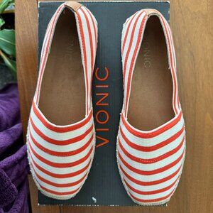 Vionic espadrilles